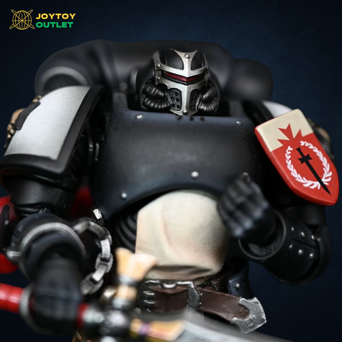 EMPEROR’S CHAMPION–STYLE HELMET HEAD SCULPT